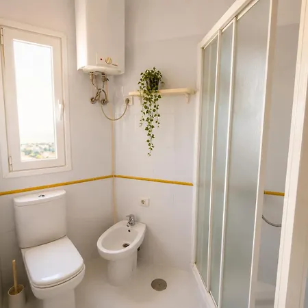 1 Bedroom Sea View With Steps To In Cristianos By Aqua Vista Tenerife Los Cristianos (Tenerife)